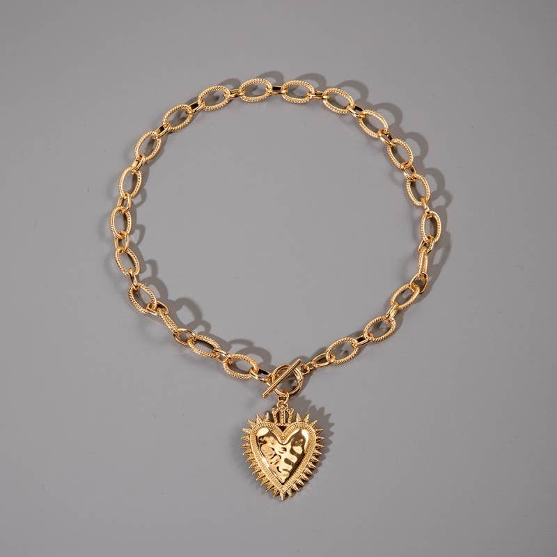 SPIKED HEART CHUNKY CHAIN TOGGLE NECKLACE | 40NK9575