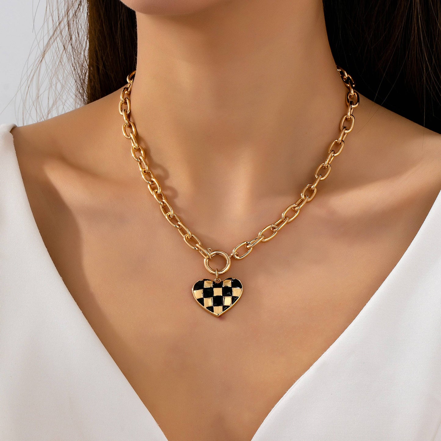 Checkered Heart Toggle Necklace | 80N93046