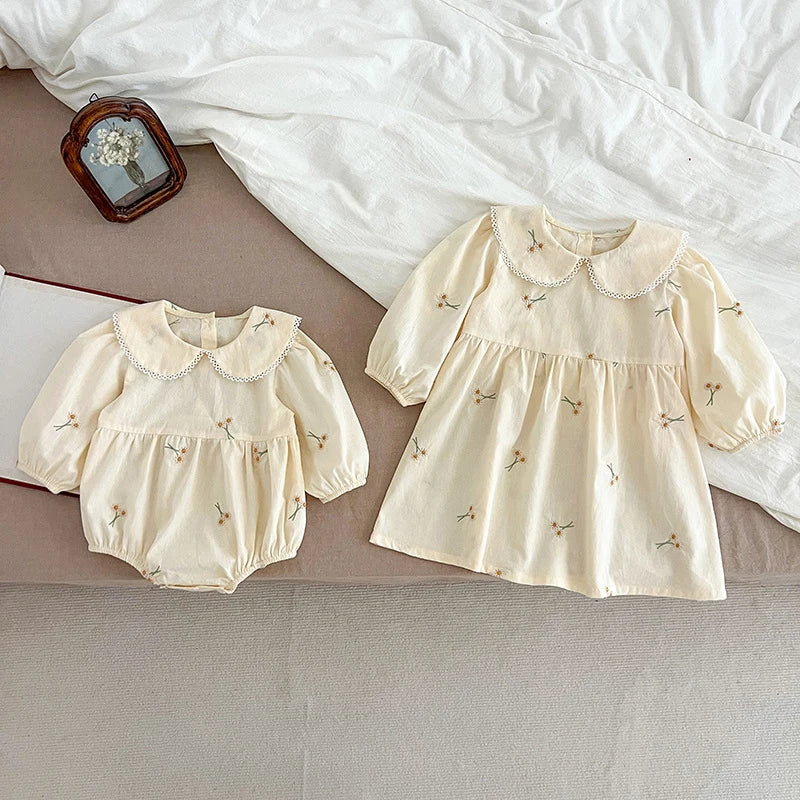 Sisters Clothes Infant Baby Girls Lace Collar Dress Rompers Kids Girls Embroider Flower Princess Dress Family Clothes Rompers