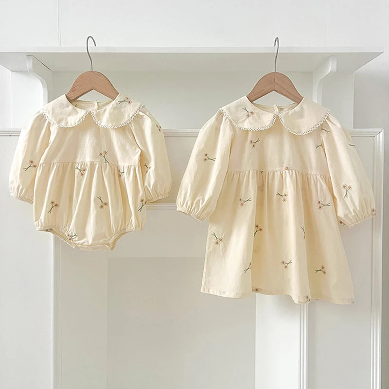 Sisters Clothes Infant Baby Girls Lace Collar Dress Rompers Kids Girls Embroider Flower Princess Dress Family Clothes Rompers