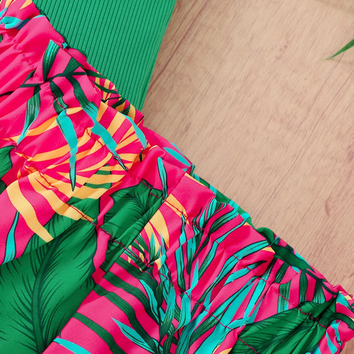 Girls Summer Fashion Set Green Sleeveless High Collar Top + Pink Print Shorts Tropical Style Children's Two-Piece Outfit
