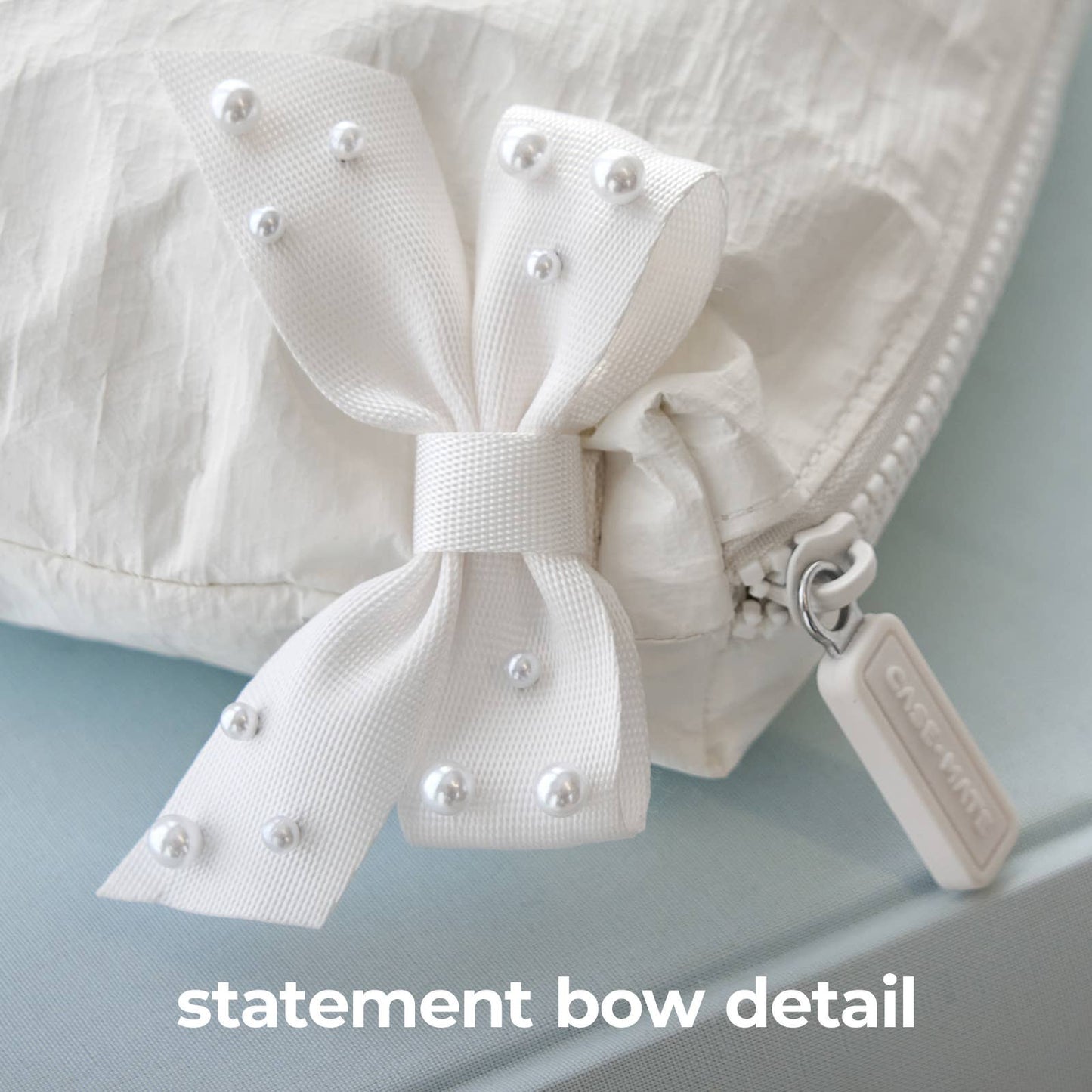 Case-Mate Ivory Pearl Bow Crinkle Makeup Bag