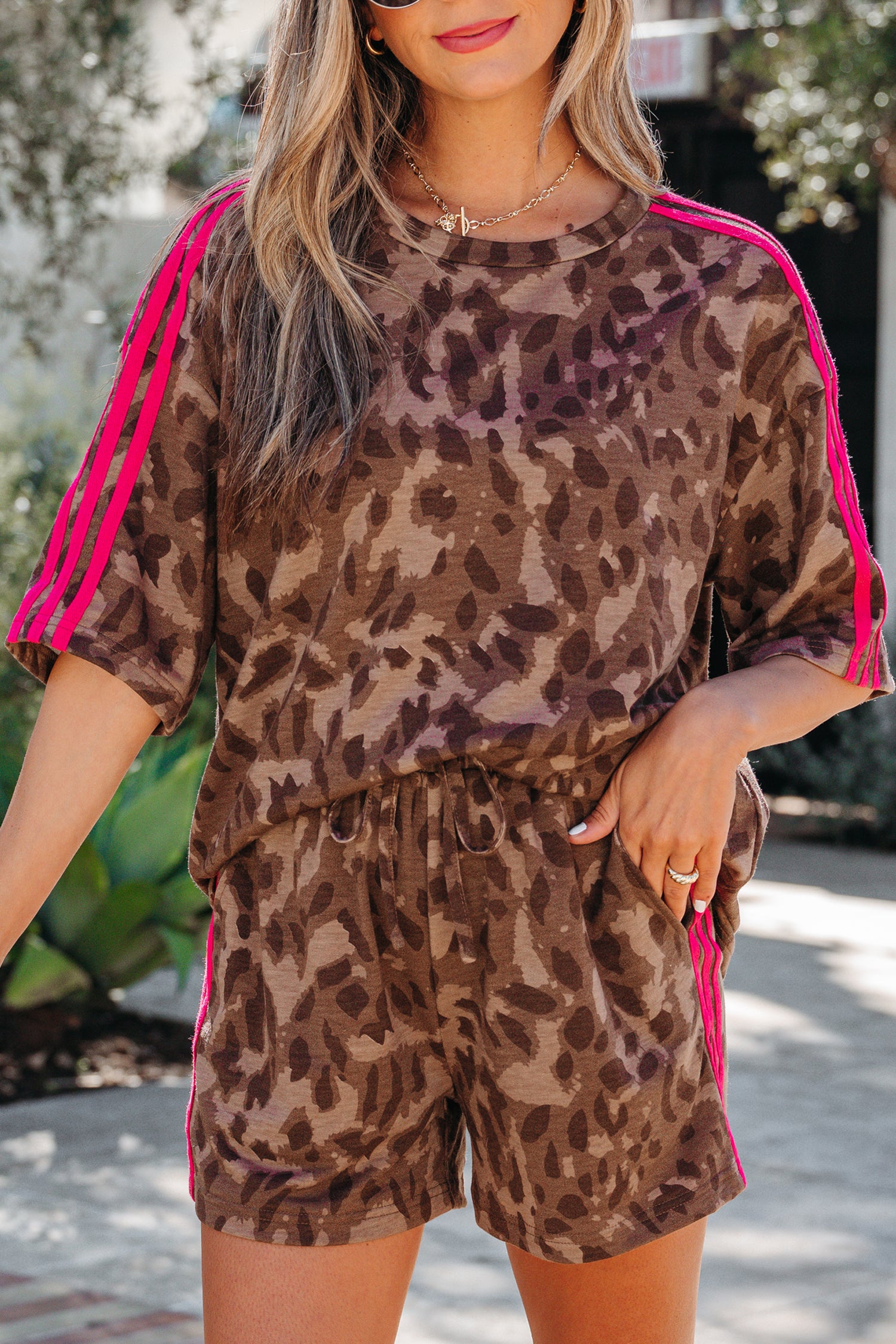 Brown Contrast Striped Accent Leopard Short Set